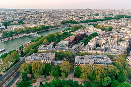 rue-de-rivoli-aerial-shot