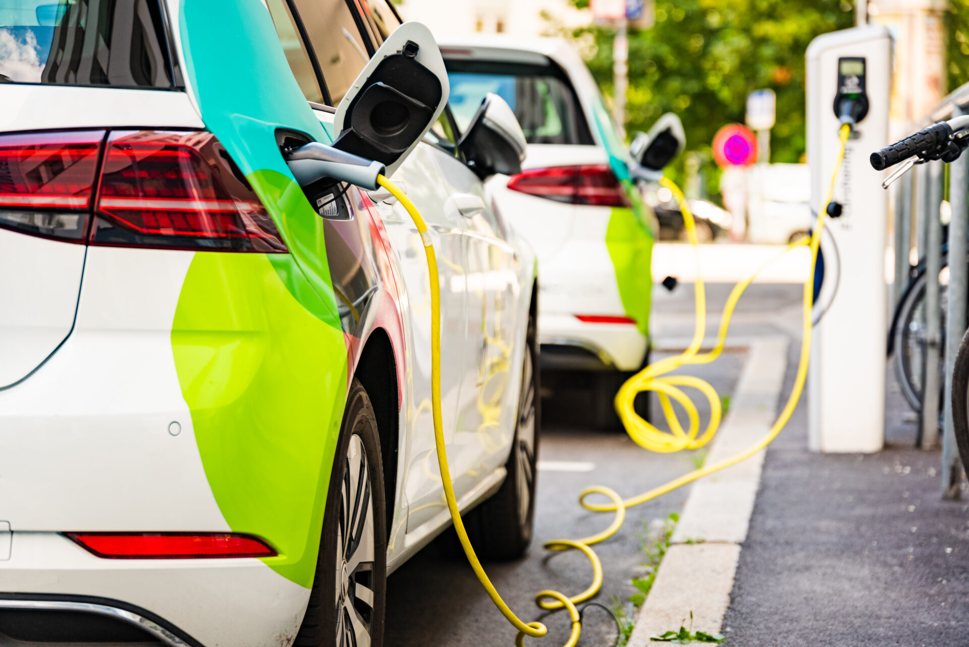 Charging battery of an electric vehicle (EV)